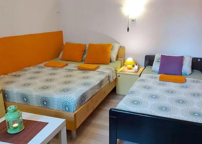 Shanti Hostel
