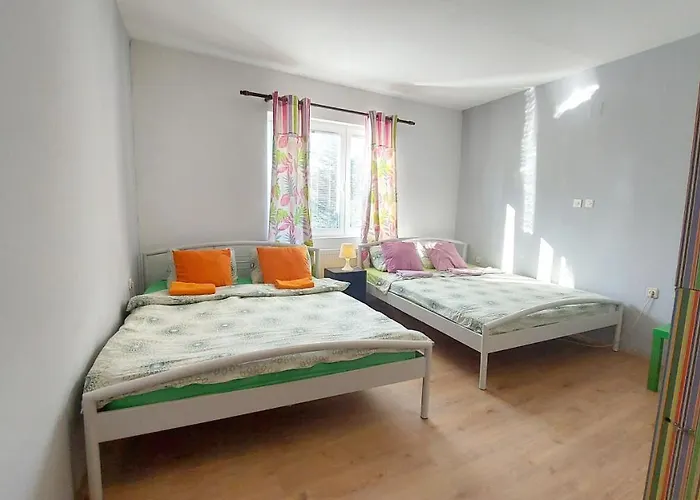 Shanti Hostel