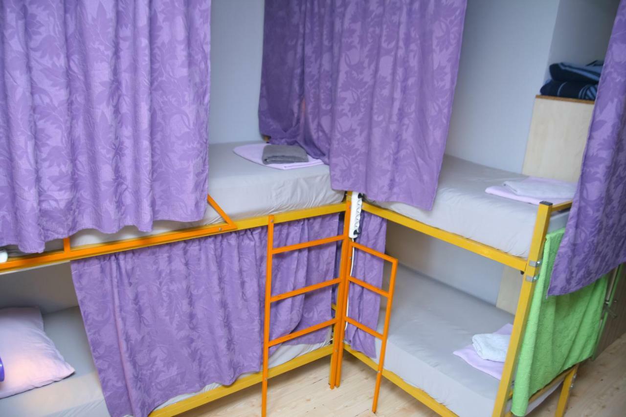 Shanti Hostel *